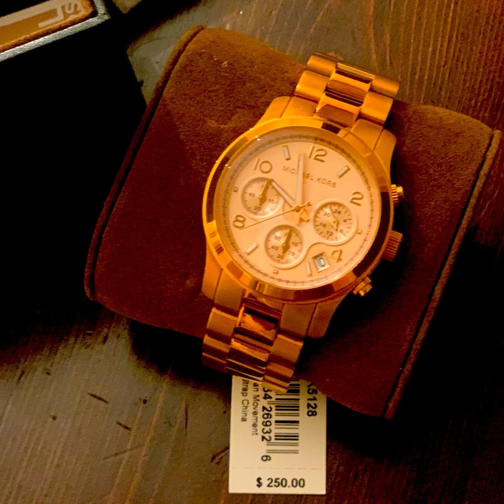 Michael Kors rose gold watch
